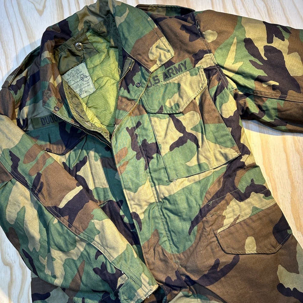 US Army Men's M-65 Woodland Camo Field Jacket with Quilted Liner Green Size M